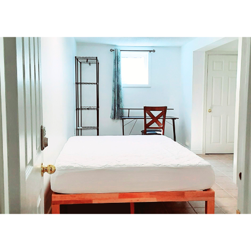 Private room, walk to Western University UWO