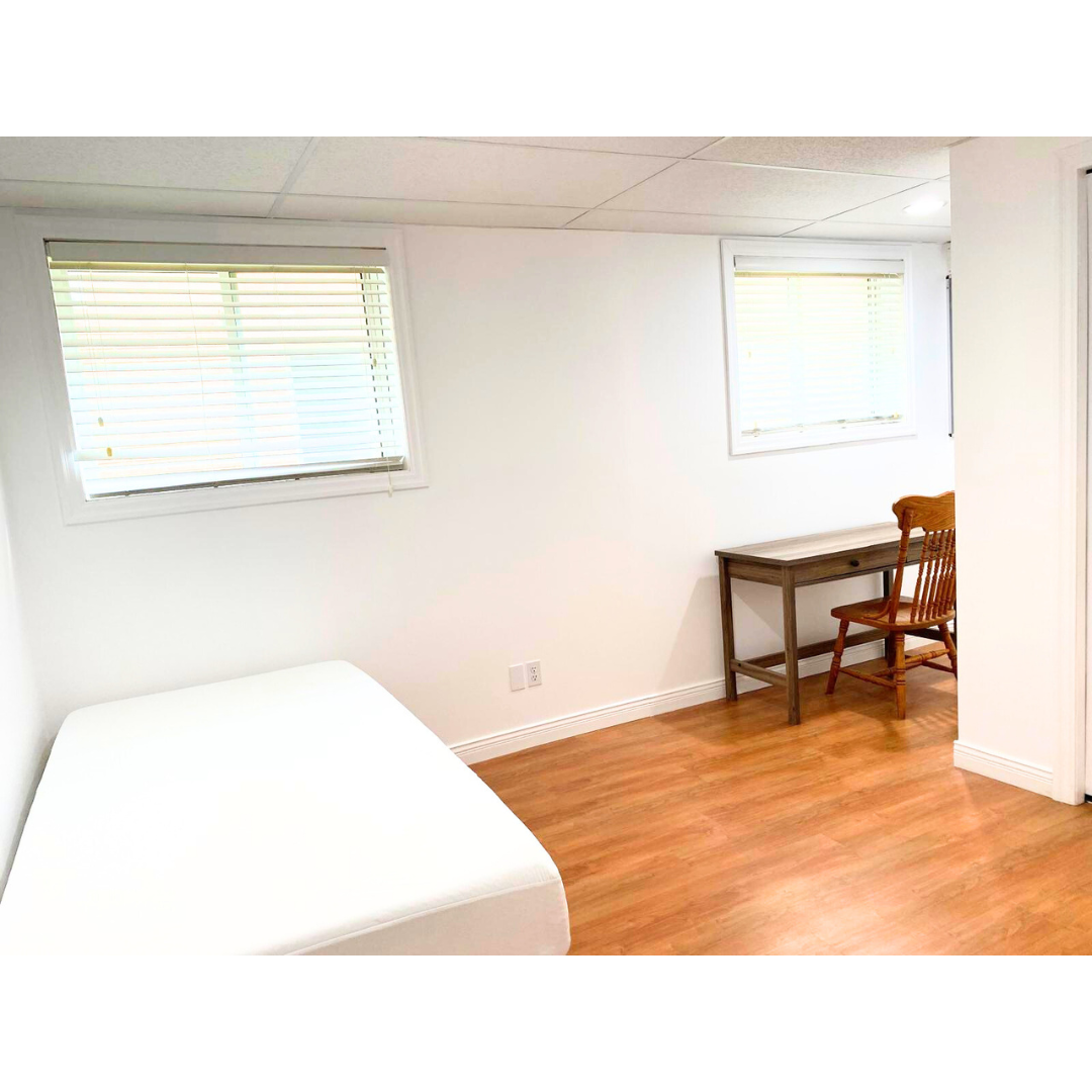 lower large bedroom near Western University UWO